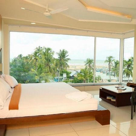 Annai In Saravana Bhavan Fine Stay And Restaurant เวลังกานี ภายนอก รูปภาพ