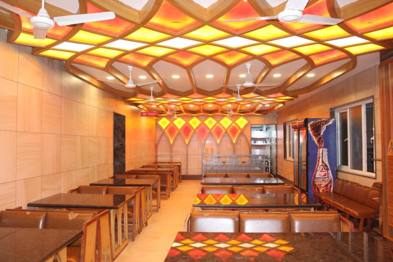 Annai In Saravana Bhavan Fine Stay And Restaurant เวลังกานี ภายนอก รูปภาพ