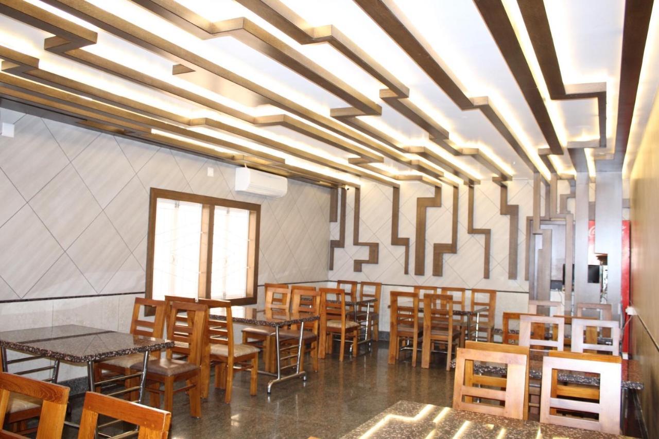 Annai In Saravana Bhavan Fine Stay And Restaurant เวลังกานี ภายนอก รูปภาพ